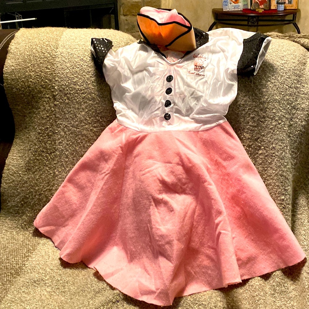 Girl’s Soda Shop Waitress Halloween costume.
